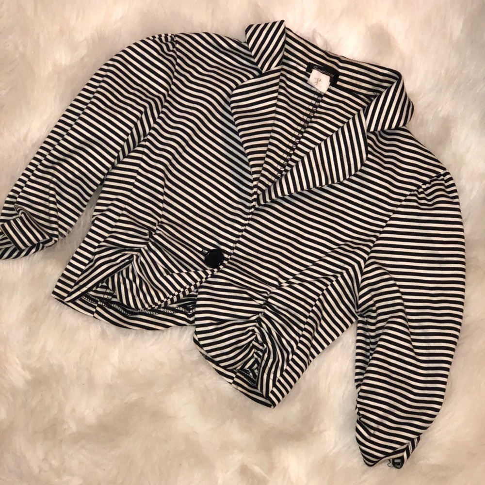 Black & White Top